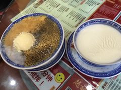 -赵记传承特色牛奶甜品(泉城广场店)