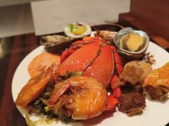 -广州万富希尔顿酒店·感趣自助餐厅·金秋蟹宴生蚝海鲜刺身烧烤