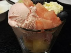 鲜果圣代-俏江南(中山路先天下广场店)