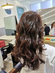 -PE SALON