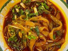 -拈签一笑黄牛肉辣卤串串
