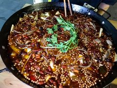老铁锅秘制美蛙-鸿顺老铁锅美蛙鱼府(解放碑店)