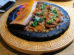 -蜜桃餐厅·伴山(湖滨商业街店)