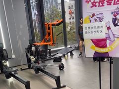 -超鹿运动(五四路恒力城店)