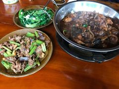 爆炒小黄牛-苗湘食府(十年店)