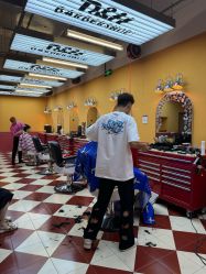 点击看大图 -Devilhands Barbershop男士理容店