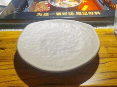 -老牌坊云南鱼豆花火锅(哈西万达店)