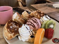 水果冰淇淋松饼-漫咖啡 (CCPAPK店)