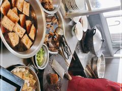 -松树干拌面店