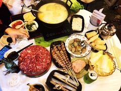 -鲜入围煮花胶鸡海鲜火锅