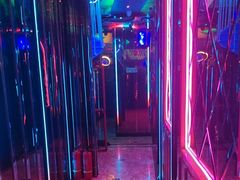 -路边边.炒菜烧烤.音乐餐厅(良乡长虹店)