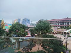 -七彩云南欢乐世界