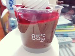 -85度C(生甜甜圈研究工坊·上海平凉店)