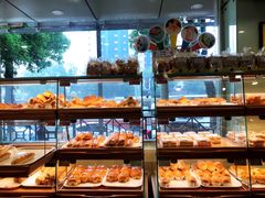 面包甜点陈列柜-新侨三宝乐面包店(崇文门店)