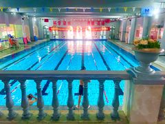-梦翔龙湖滟澜山游泳俱乐部