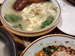 空运豌豆尖汤-重庆石磨豆花庄(乔庄店)