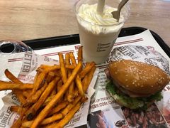 -The Habit Burger Grill 哈比特汉堡(爱琴海店)