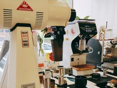 -red donkey coffee