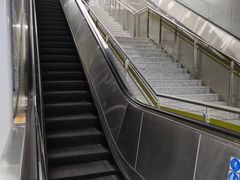 -蓝天路(地铁站)