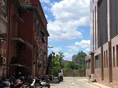 -天幕新彩云国际影城(激光巨幕店)