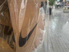 -NIKE上海青浦换季优惠店