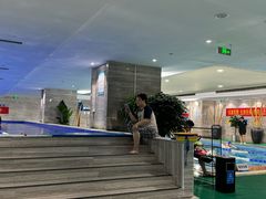 -小蓝鲸游泳培训基地(石景山店)