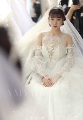 -艾米丽婚纱礼服