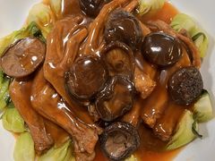 -深圳富苑皇冠假日套房酒店