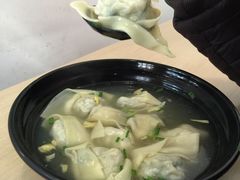 菜肉大馄饨-王家沙点心店(万航渡路店)
