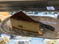 -焙丽拾光(麦凯乐直营店)
