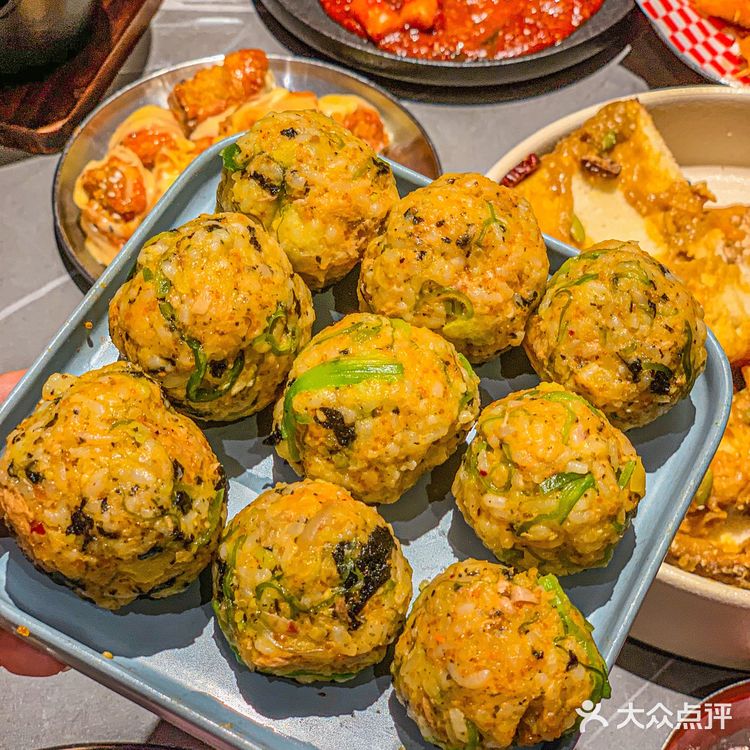 多少次来小寨就为了这一口咖喱面包鸡🔥太好吃了