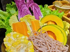 -菌自由丨野生菌火锅特色庭院餐厅(丽江古城店)