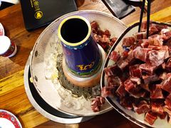 -毛辣果·贵州红酸汤牛肉火锅(西单店)