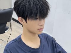 -鸿通城购物中心