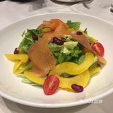 尤其是当初的汉堡。当然现在太原的好吃汉堡店还是蛮多的