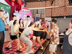 -里堂派对·独栋团建聚会小院轰趴馆(三圣乡店)