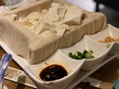 -95号酱骨·一块豆腐(展春园西路店)