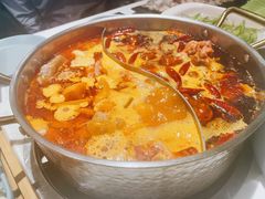 猪手鸳鸯锅-小街猪手(团结湖店)