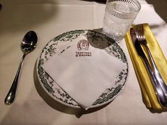 餐具摆设-老井俄式餐厅
