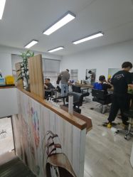 -天秤座发型社