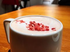 草莓红乌龙茶拿铁-煮叶(悠唐广场店)