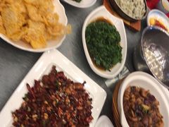 -侬佳蒸菜馆(听潮店)