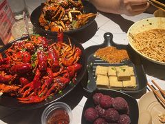 -巴厘龙虾·榜首油焖大虾(音乐学院·沿江酒馆店)