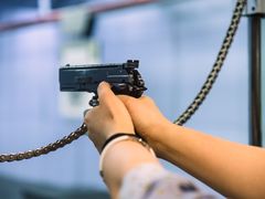 -都市枪神实弹射击俱乐部