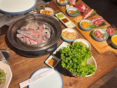 -明洞阿姨·韩式酱蟹烤肉·创意料理(三元桥店)