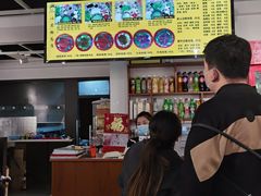 -丽虹云南过桥米线(兴工街店)