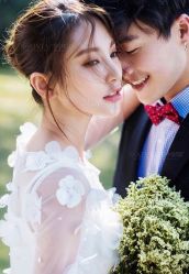 -雪中彩影婚纱摄影·微光艺术中心