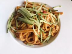 -楼兰古丽新疆菜(钟楼景观店)