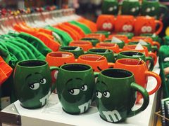 -m豆巧克力世界(上海世茂广场店)