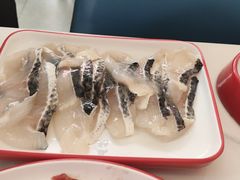 -毛辣果·贵州红酸汤牛肉火锅(西单店)